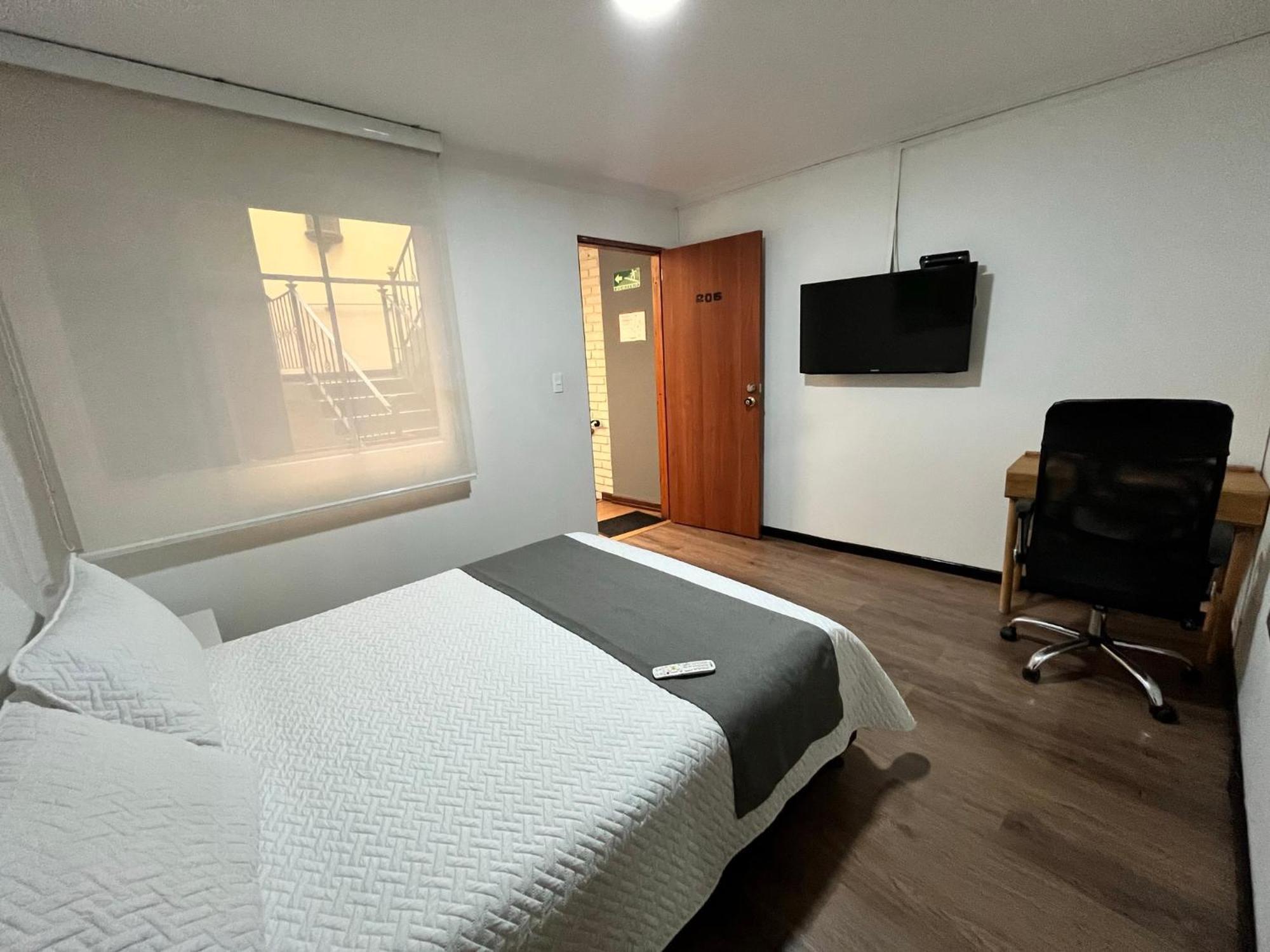 Отель Titas House Богота Экстерьер фото